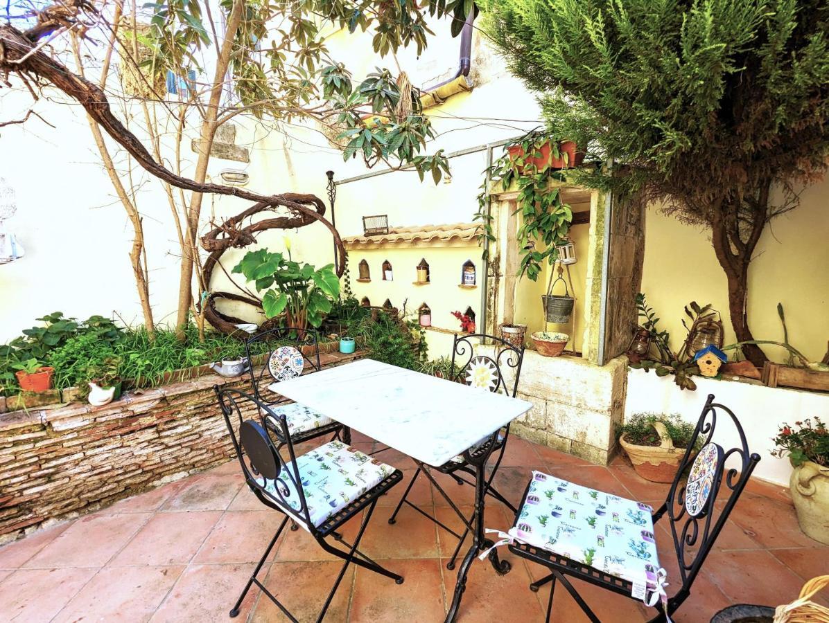 La Casa Delle Fate Apartment Syracuse Bagian luar foto