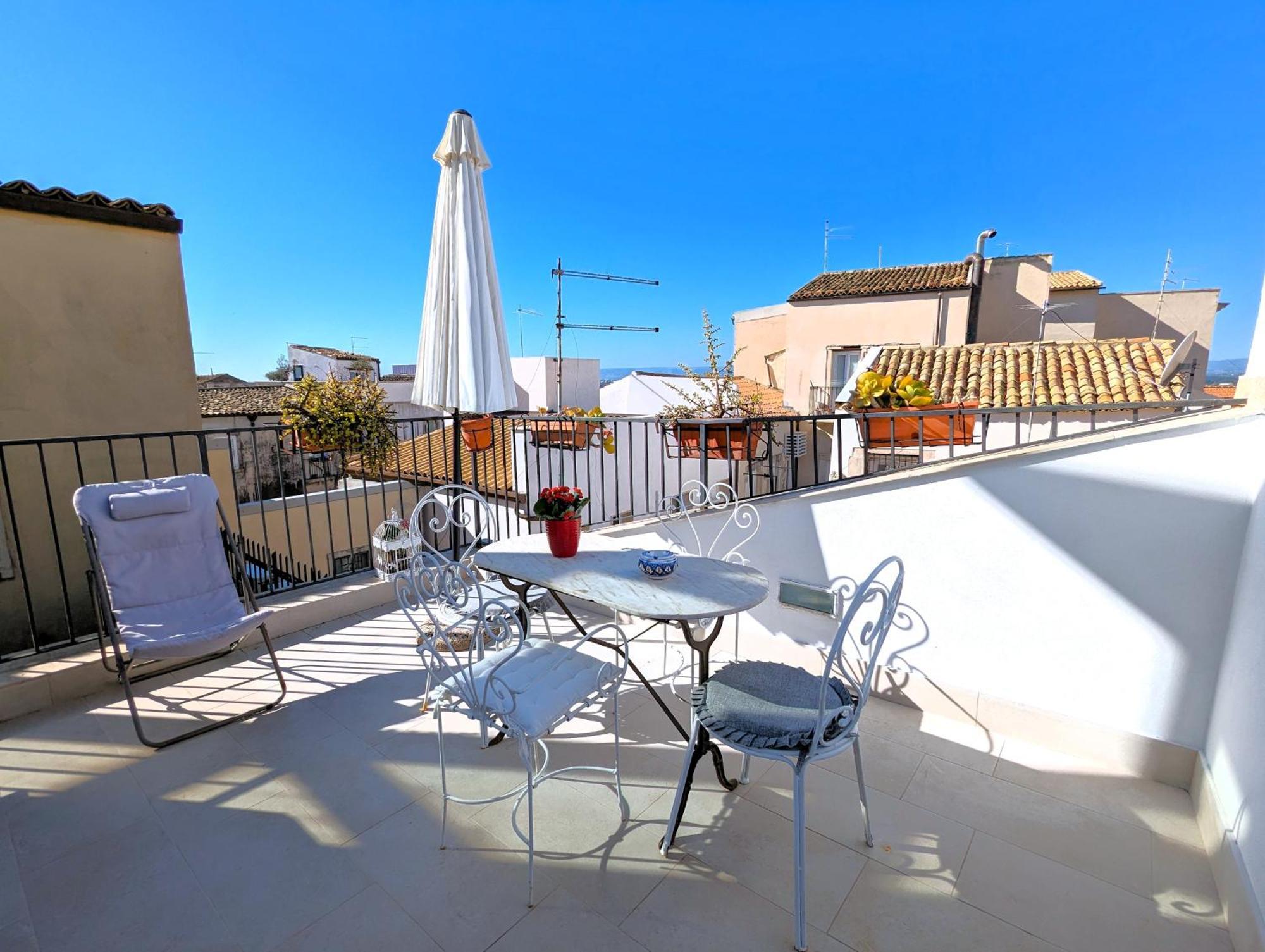 La Casa Delle Fate Apartment Syracuse Bagian luar foto